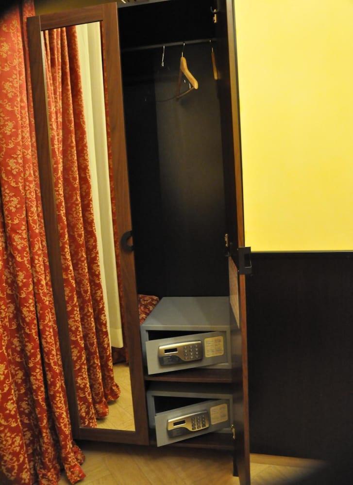 Hostal Funny Palace